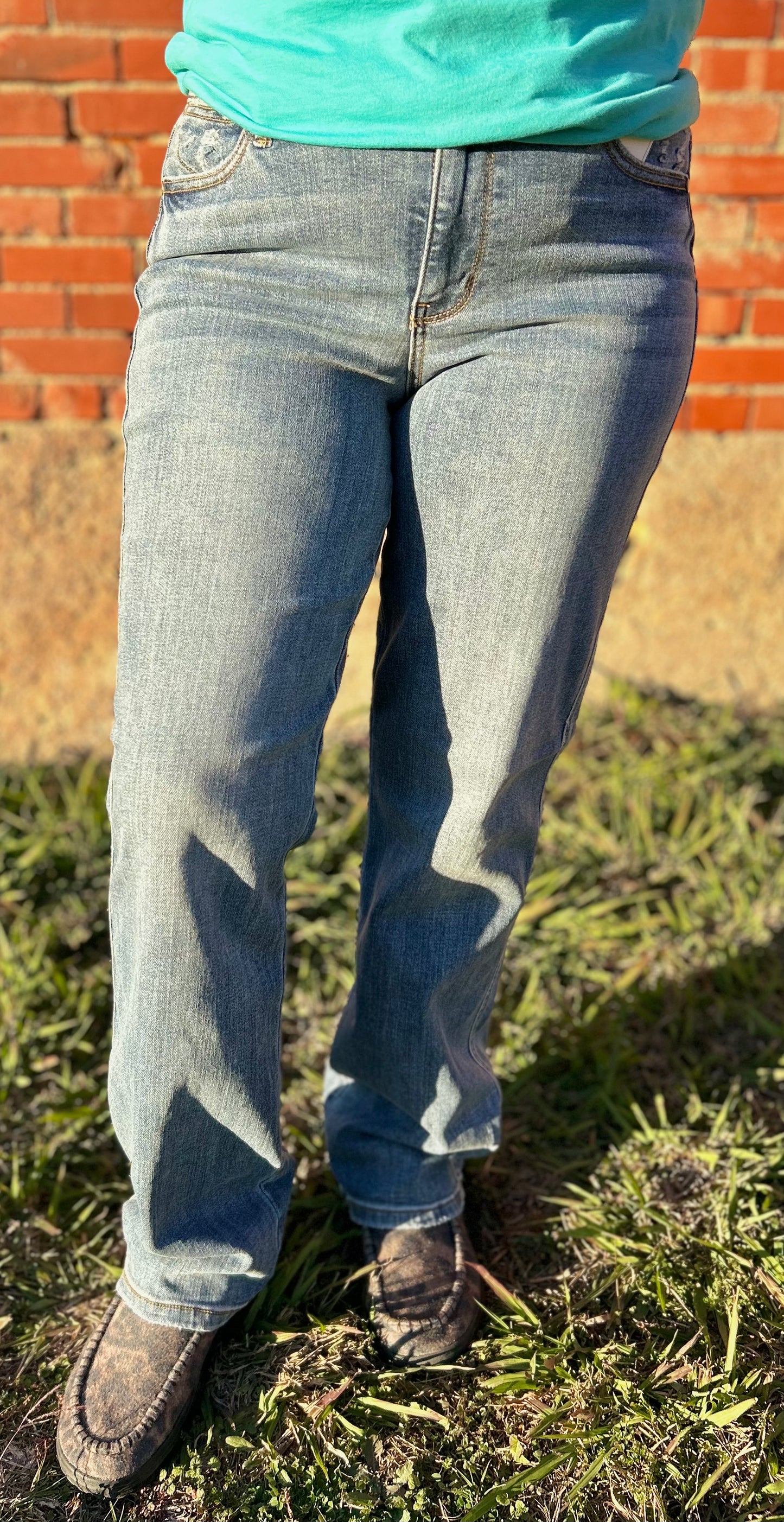 Judy Blue MR Yoke Cell Phone Pocket Dad Jean
