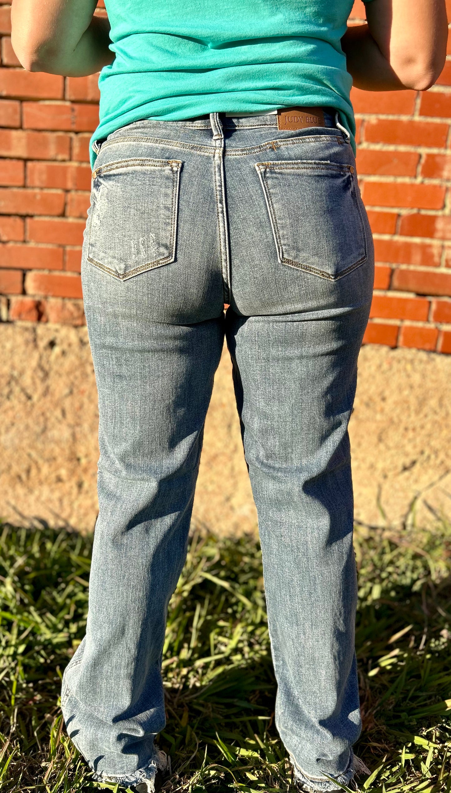 Judy Blue MR Yoke Cell Phone Pocket Dad Jean