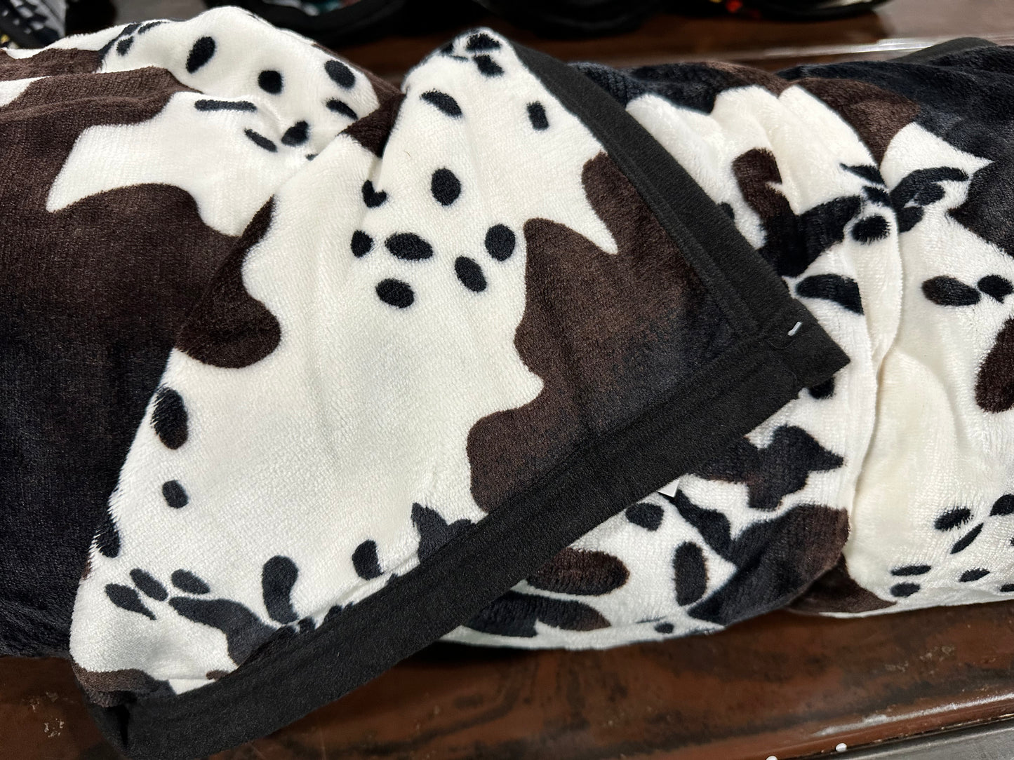 Nativo Queen Plush Blanket