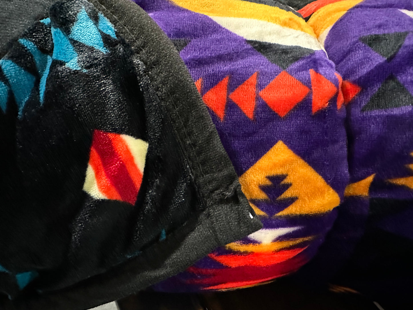 Nativo King Plush Blanket