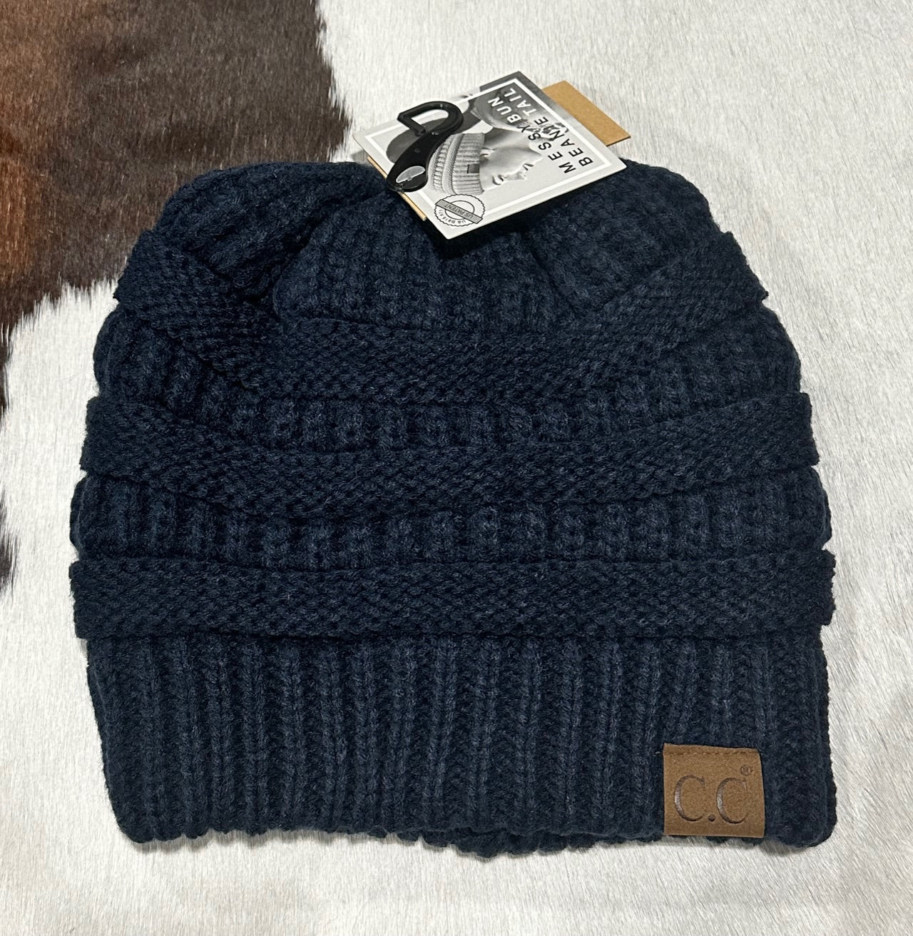 Fuzzy Lined Solid Classic CC Beanie Tail