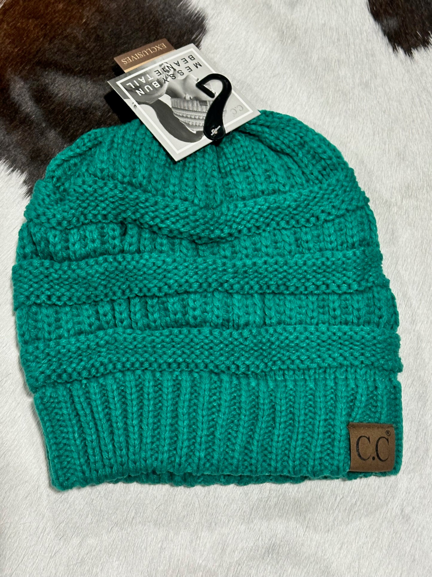Solid Classic CC Beanie Tail