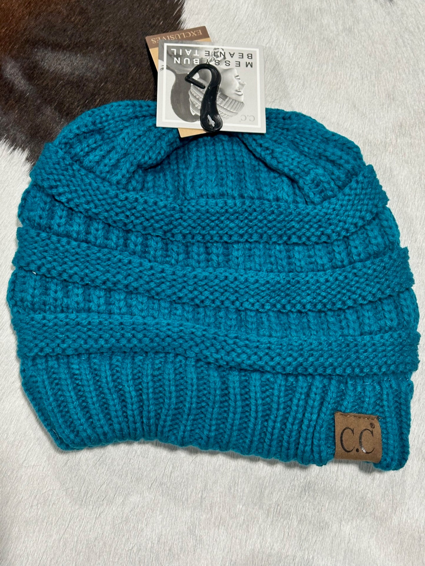 Solid Classic CC Beanie Tail