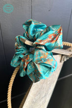 STERLING KREEK SCRUNCHIES