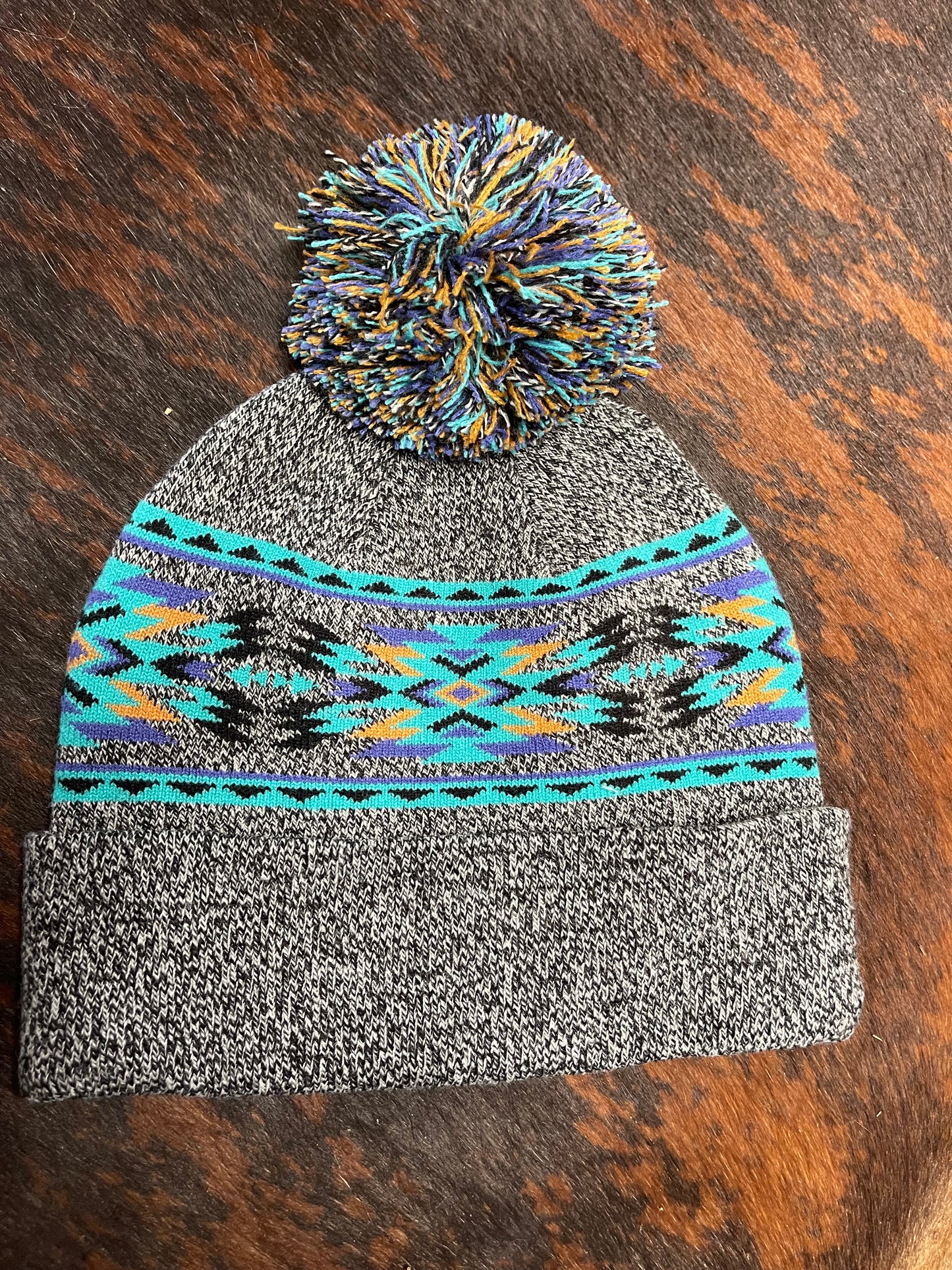 Nativo Grey w/Turquoise Beanie