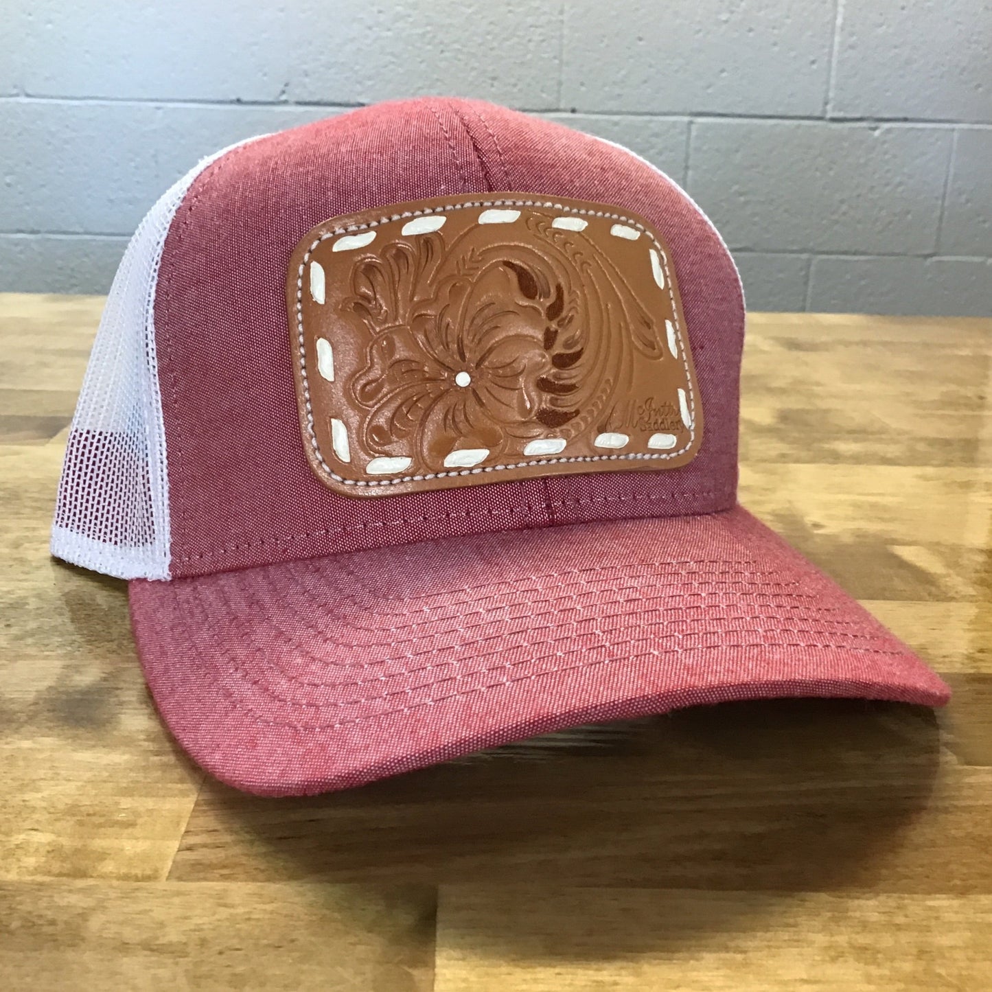 McIntire Heather Red/White White Buckstitch