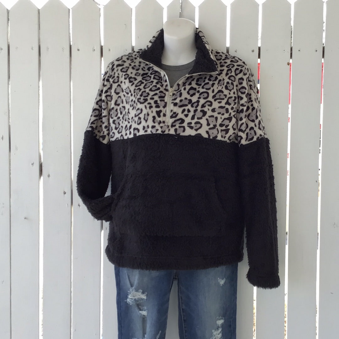 Fashion District Sherpa Pullover