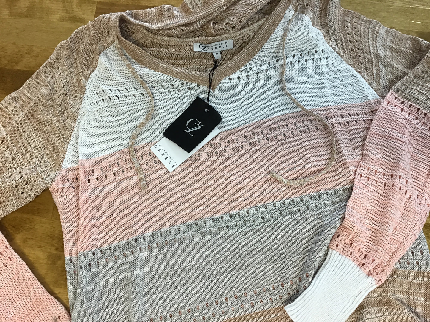 Cezele Knit Hooded Top