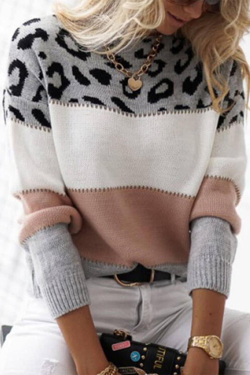 COLOR-MATCHING LEOPARD PRINT CREW NECK SWEATER