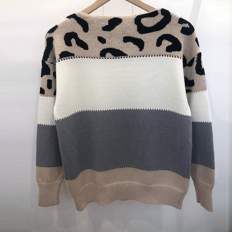 COLOR-MATCHING LEOPARD PRINT CREW NECK SWEATER
