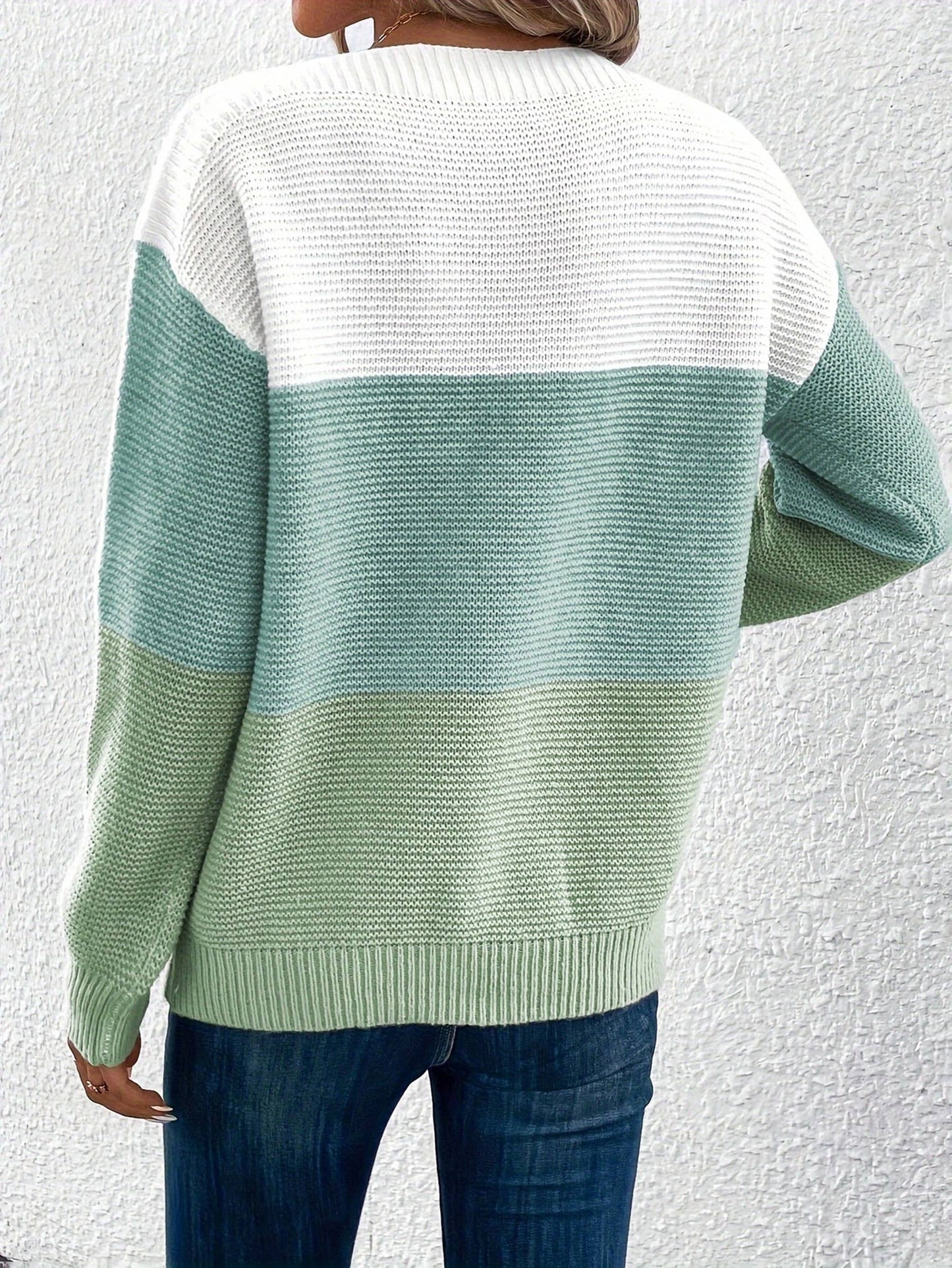 Round Neck Contrasting Knit Sweater