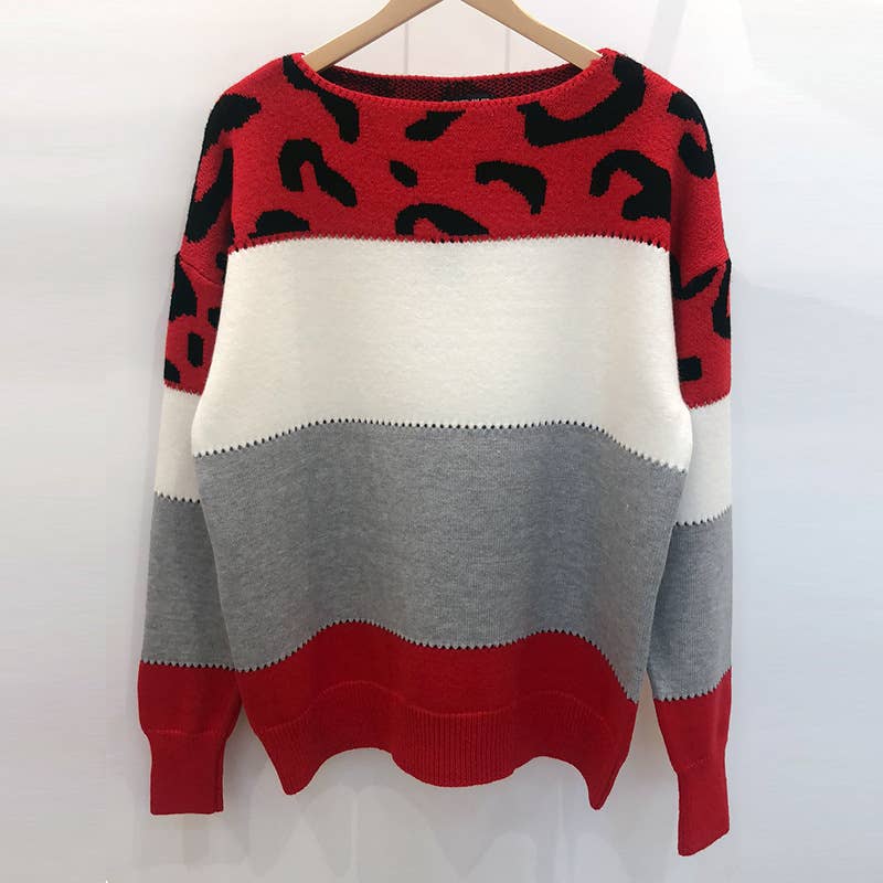 COLOR-MATCHING LEOPARD PRINT CREW NECK SWEATER